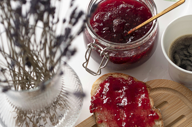 Photo by Barbara Chowaniec on Unsplash, Autumn breakfast jam pot with bread