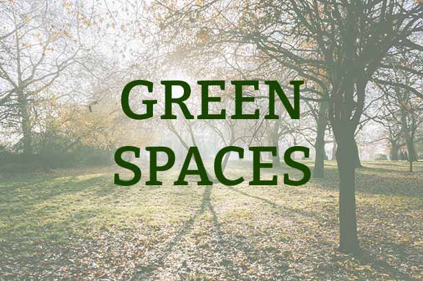 Photo by Jonathan Formento on Unsplash, misty Finsbury Park London