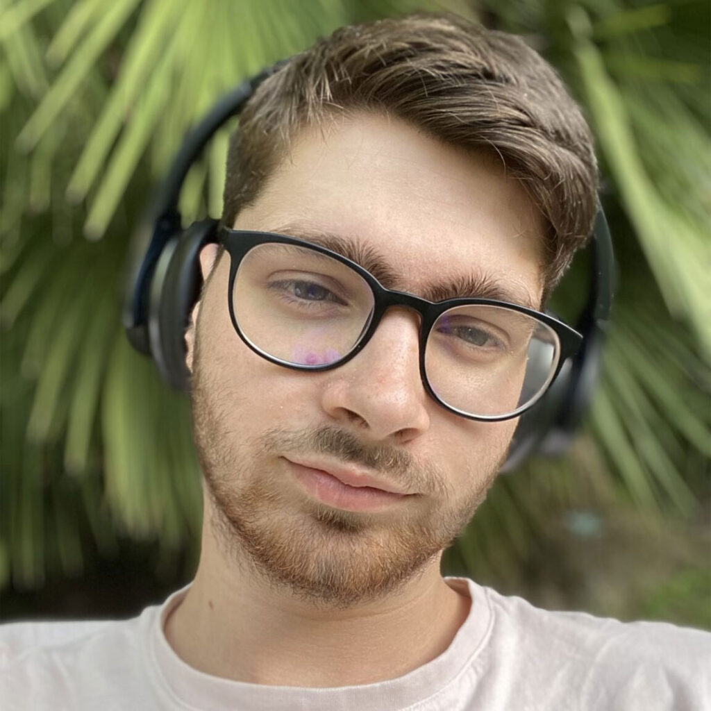 Headshot of Conor Gibson